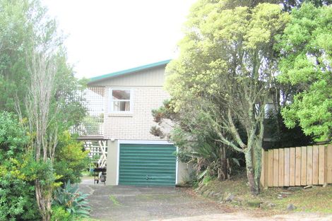 Photo of property in 1 Maori Hut Road, Red Beach, 0932