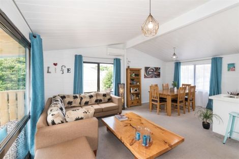 Photo of property in 18b Fairway Drive, Kerikeri, 0230