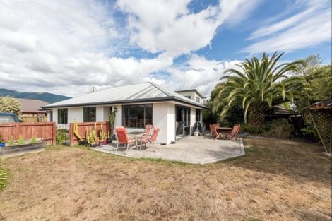 Photo of property in 86 Aldinga Avenue, Stoke, Nelson, 7011