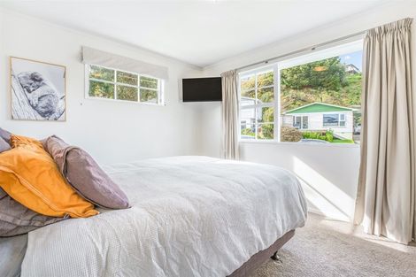 Photo of property in 3 Findhorn Place, Papakowhai, Porirua, 5024
