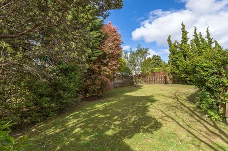 Photo of property in 17 Armagh Road, Blockhouse Bay, Auckland, 0600