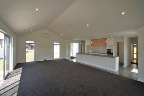 Photo of property in 68 Stace Hopper Drive, One Tree Point, 0118