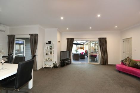 Photo of property in 3 Elizabeth Place, Clive, 4102