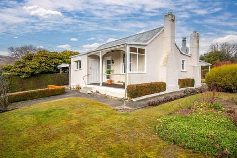 Photo of property in 87 Cheviot Street, Roxburgh, 9500