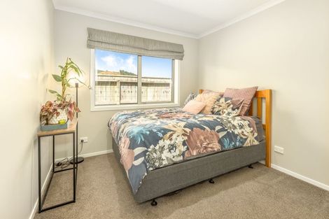 Photo of property in 5 Pearson Place, Paraparaumu, 5032