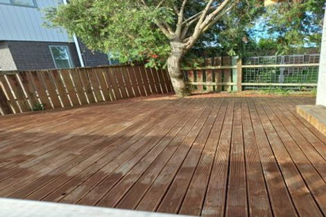 Photo of property in 16 Massine Place, Randwick Park, Auckland, 2105