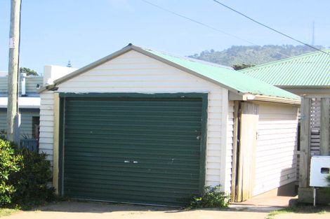 Photo of property in 13 Mandalay Terrace, Khandallah, Wellington, 6035