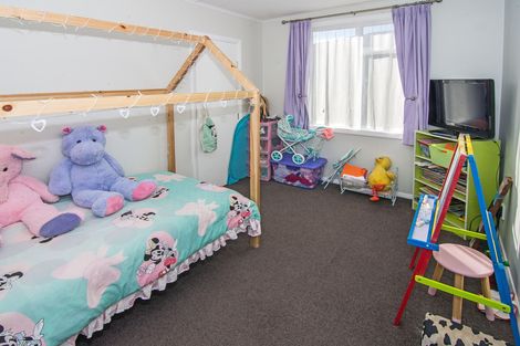 Photo of property in 25 Solway Street, Solway, Masterton, 5810