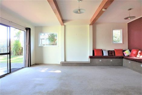 Photo of property in 1/21 Watea Road, Torbay, Auckland, 0630