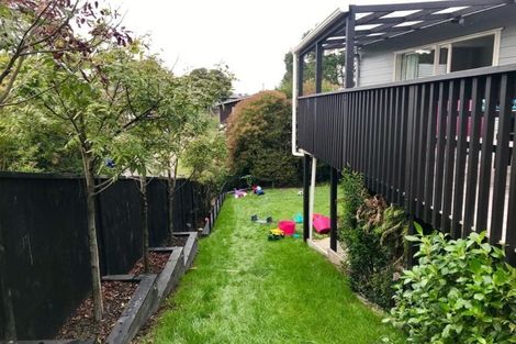 Photo of property in 2/35 Sunnynook Road, Forrest Hill, Auckland, 0620