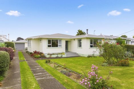 Photo of property in 9 Chester Street, Levin, 5510