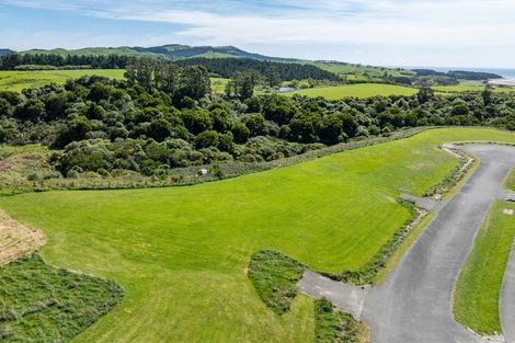 Photo of property in 42 Tama Road, Riversdale Beach, Masterton, 5872