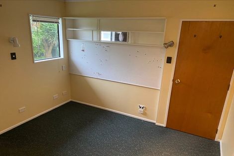 Photo of property in 2 Marram Way, Peka Peka, Waikanae, 5391