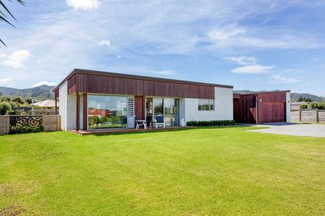 Photo of property in 7 Koromiko Drive, Coromandel, 3506