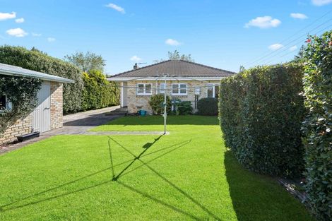 Photo of property in 18 Duncan Road, St Andrews, Hamilton, 3200