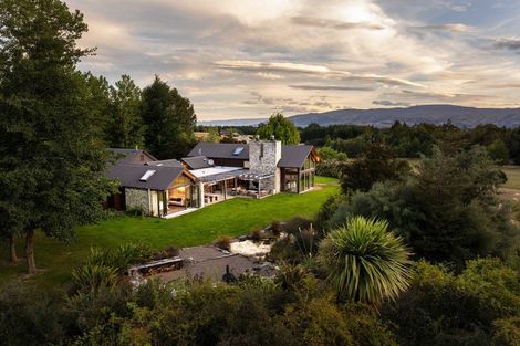 Photo of property in 837f Lake Hawea-albert Town Road, Albert Town, Wanaka, 9382