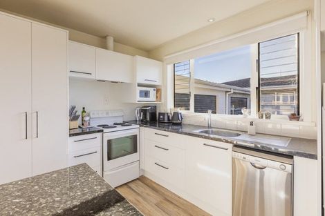 Photo of property in 1/11 Chester Street, Taradale, Napier, 4112