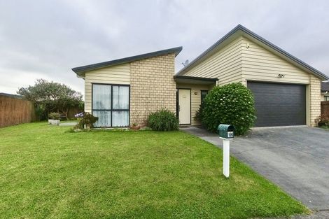 Photo of property in 16 Chadwick Place, Rototuna North, Hamilton, 3210