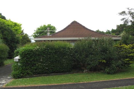 Photo of property in 6 Kirrama Place, Conifer Grove, Takanini, 2112