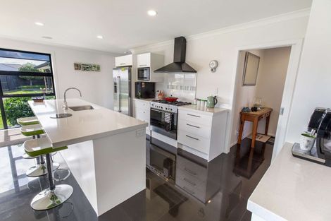 Photo of property in 55 Rodeo Drive, Kelvin Grove, Palmerston North, 4414