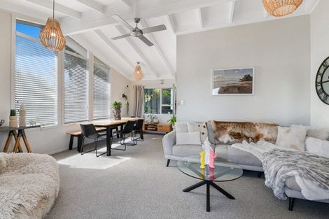 Photo of property in 12 Makiri Street, Helensville, 0800