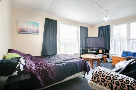 Photo of property in 33 Neal Crescent, Onekawa, Napier, 4110