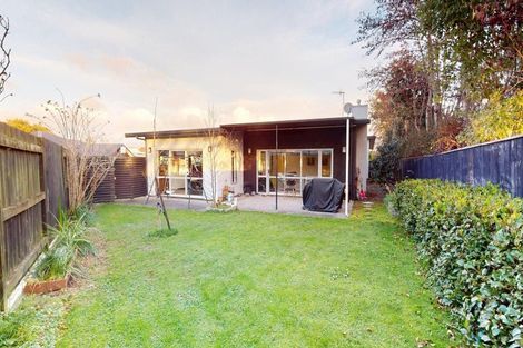 Photo of property in 6 D'urville Place, Kelvin Grove, Palmerston North, 4414