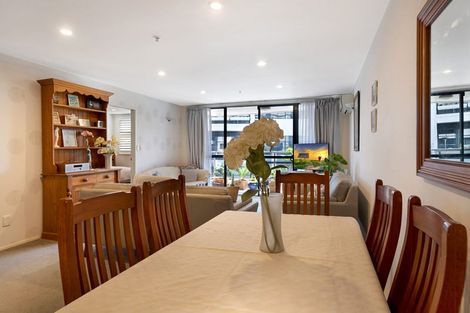 Photo of property in 2i/175 Hurstmere Road, Takapuna, Auckland, 0622