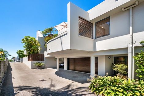 Photo of property in 4b Rita Street, Mount Maunganui, 3116