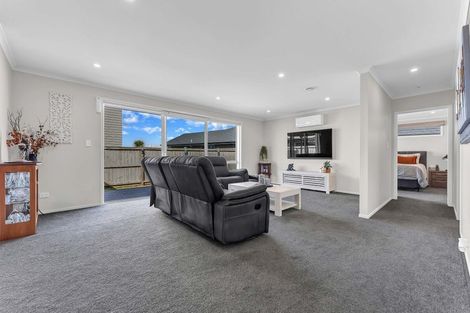 Photo of property in 9 Mutetai Road, Clarks Beach, 2122