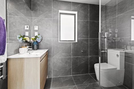 Photo of property in 51 Turret Lane, Hobsonville, Auckland, 0616