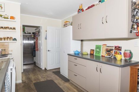 Photo of property in 268 Smith Road, Dannevirke, 4978