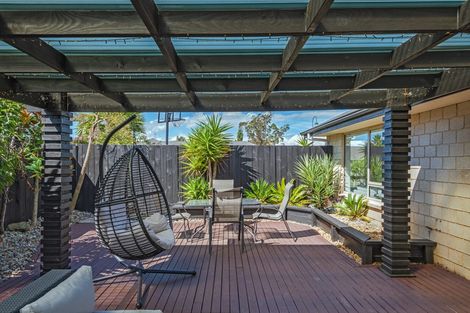 Photo of property in 5 Galea Grove, Kelvin Grove, Palmerston North, 4414