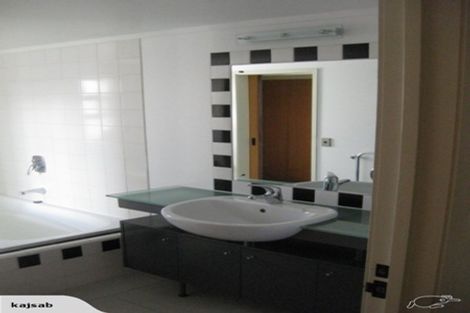 Photo of property in Dominion Apartments, 27/80 Victoria Street, Wellington Central, Wellington, 6011