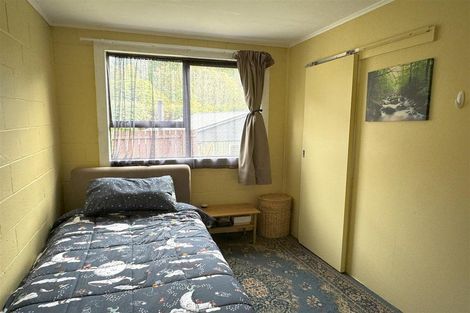 Photo of property in 20 Ramsay Street, Blacks Point, Reefton, 7830