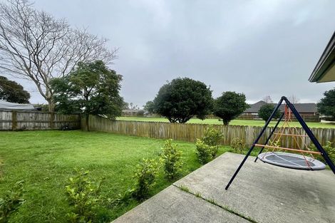 Photo of property in 13 Glenross Drive, Wattle Downs, Auckland, 2103