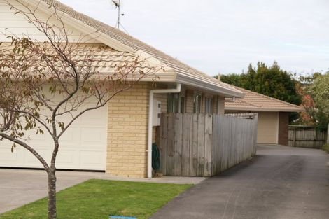 Photo of property in 1/9 Uldale Place, Northpark, Auckland, 2013