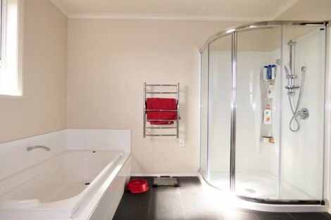 Photo of property in 79 Tiro Tiro Road, Levin, 5510