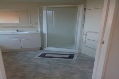 Photo of property in 16/61a Birkdale Road, Birkdale, Auckland, 0626