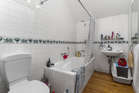 Photo of property in 3/5 Seymour Street, Saint Marys Bay, Auckland, 1011