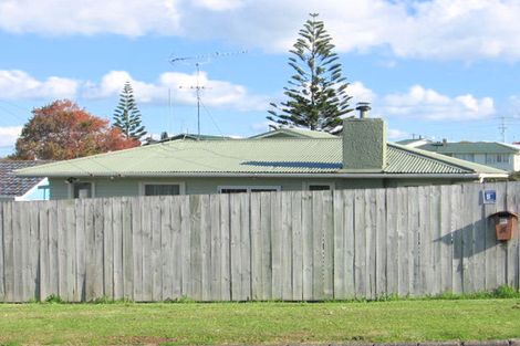 Photo of property in 51 Beaumonts Way, Manurewa, Auckland, 2102