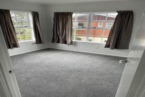 Photo of property in 35 Taioma Crescent, Te Atatu Peninsula, Auckland, 0610