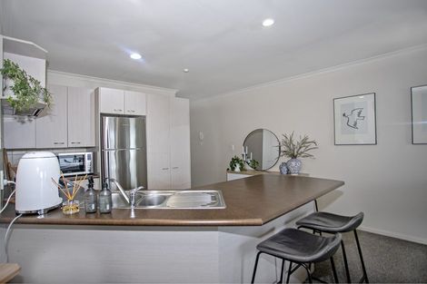 Photo of property in Paramount Apartments, 33/281 Maunganui Road, Mount Maunganui, 3116