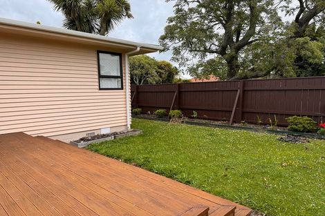 Photo of property in 18 Park Road, West End, Palmerston North, 4412