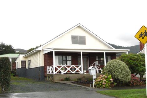 Photo of property in 102 Stevenson Avenue, Sawyers Bay, Port Chalmers, 9023