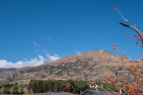 Photo of property in 1 Violet Way, Lower Shotover, Queenstown, 9304