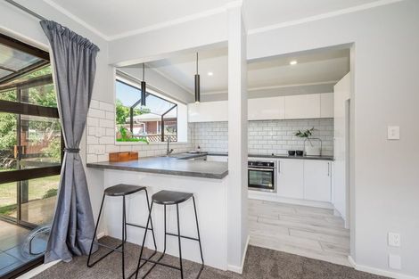 Photo of property in 15 Wedgewood Grove, Raumati Beach, Paraparaumu, 5032