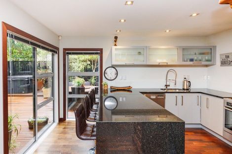 Photo of property in 181a Fitzherbert Avenue, West End, Palmerston North, 4410