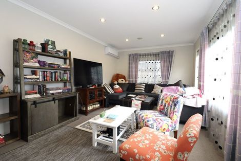 Photo of property in 4 Beatrice Place, Flat Bush, Auckland, 2016