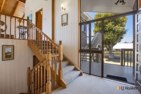 Photo of property in 81 Beach Road, Waihi Beach, 3611